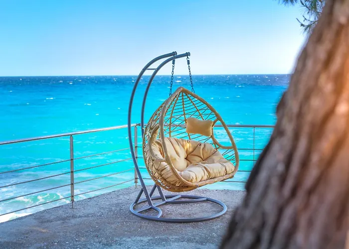 Iconic Prive Beachfront Villa Mola Kaliva