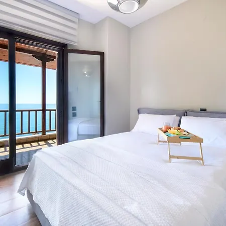 Iconic Prive Beachfront Villa Mola Kaliva Extérieur photo