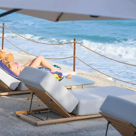 Iconic Prive Beachfront Villa Mola Kaliva Extérieur photo