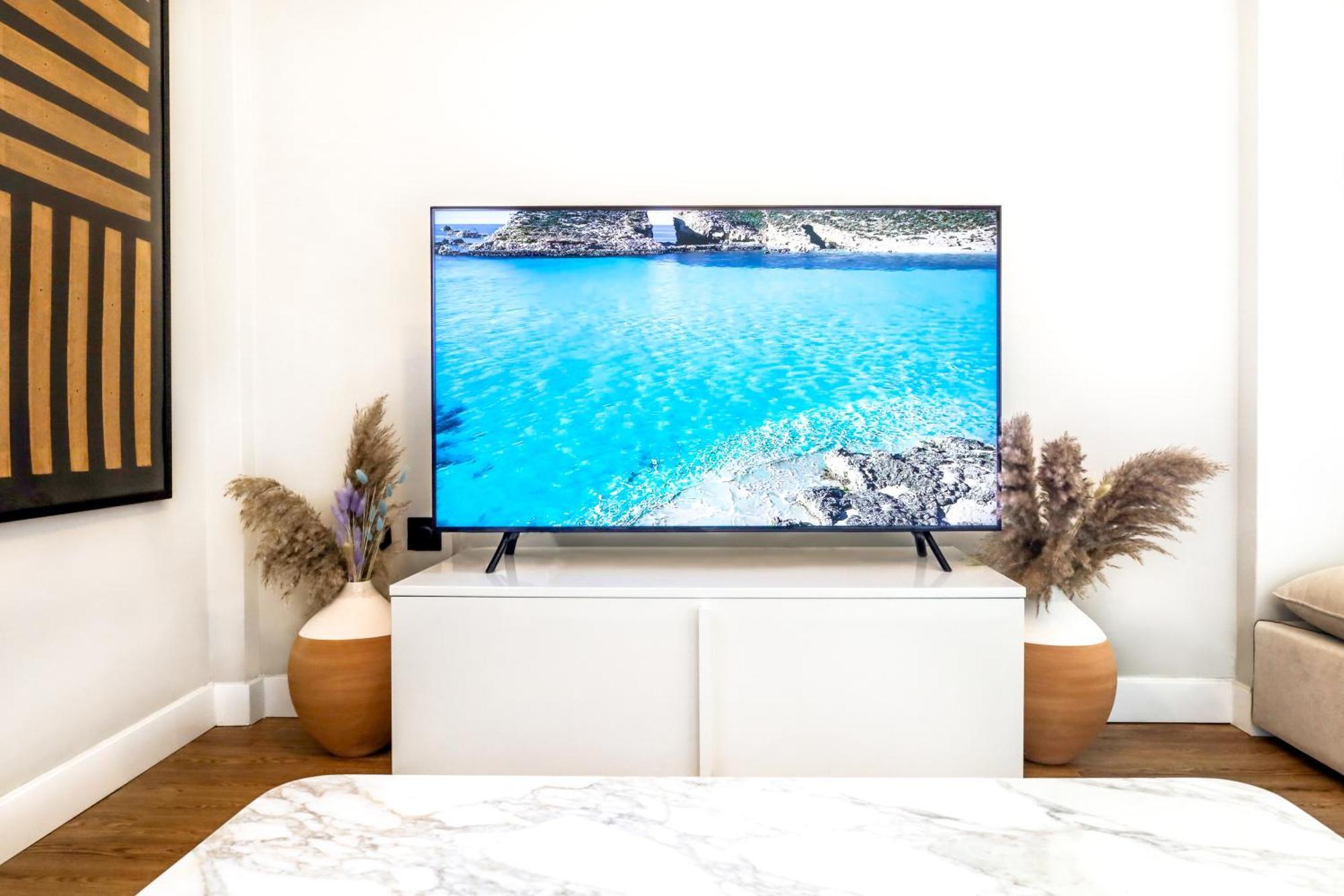 Iconic Prive Beachfront Villa *